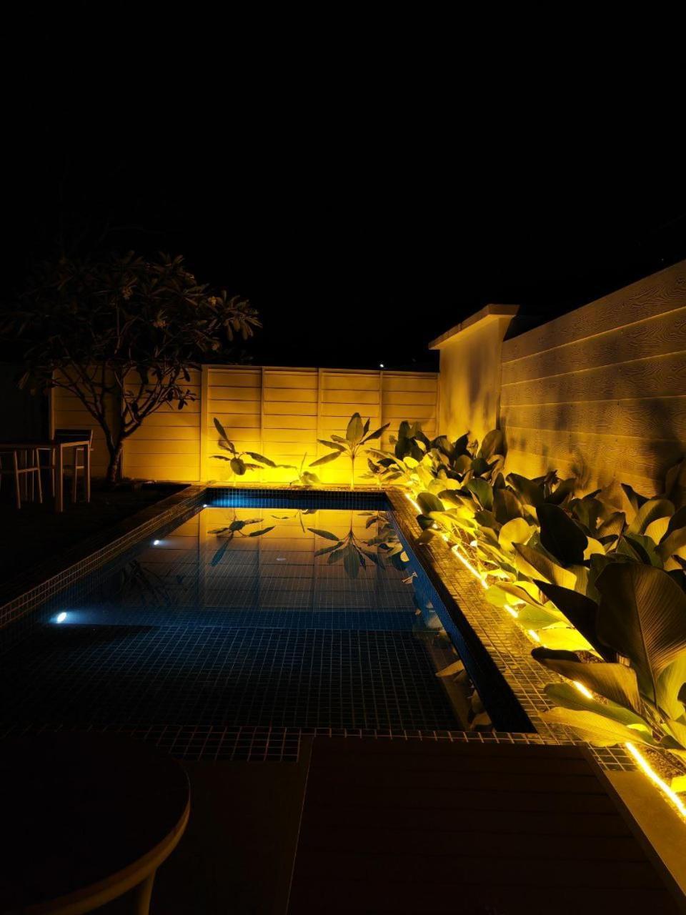 Hotel Found Mansion Pantai Cenang  Esterno foto