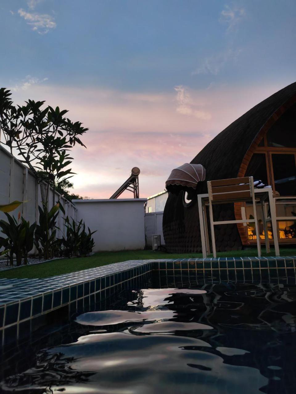 Hotel Found Mansion Pantai Cenang  Esterno foto
