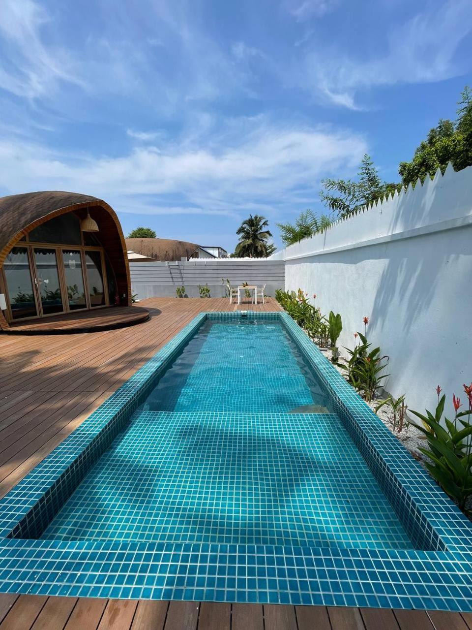 Hotel Found Mansion Pantai Cenang  Esterno foto