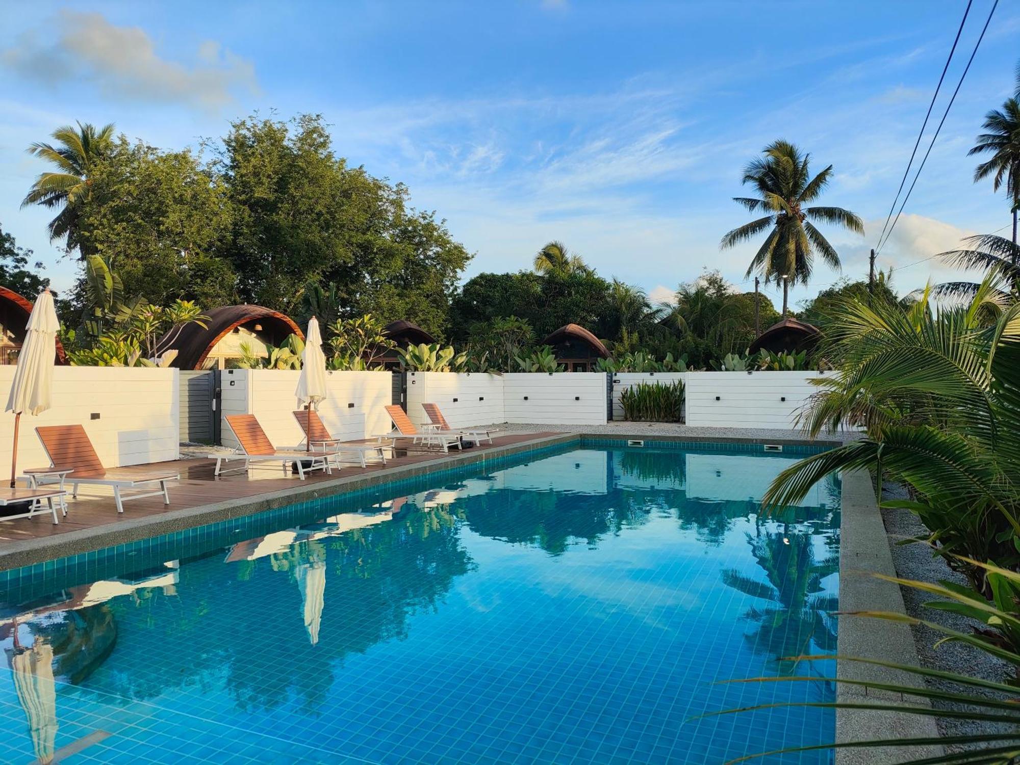 Hotel Found Mansion Pantai Cenang  Esterno foto