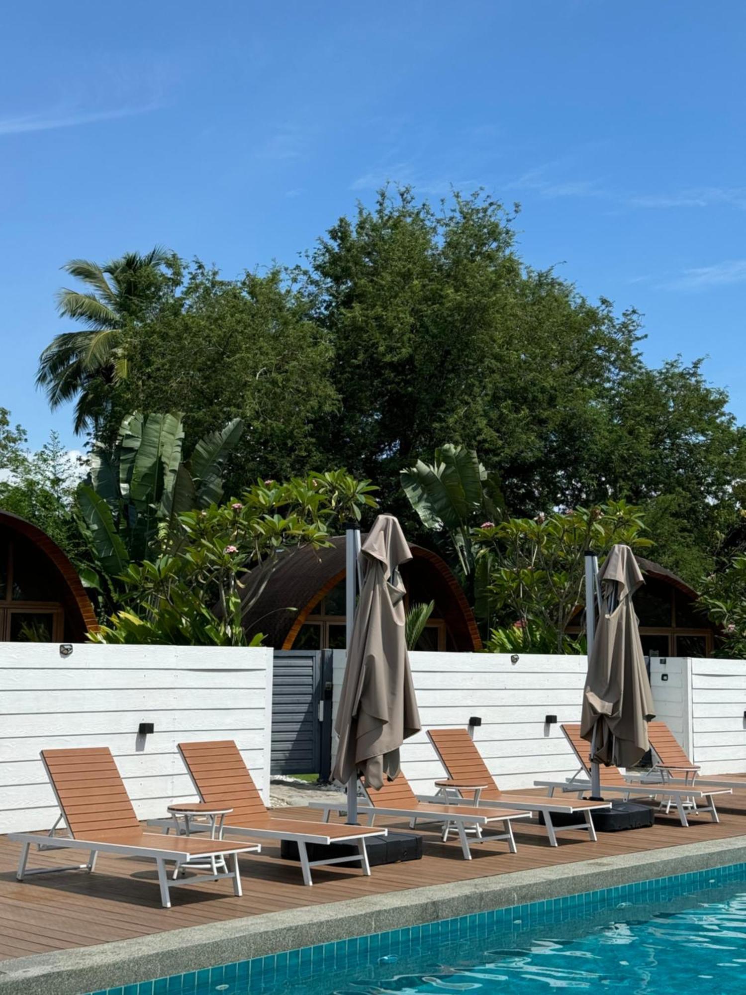 Hotel Found Mansion Pantai Cenang  Esterno foto